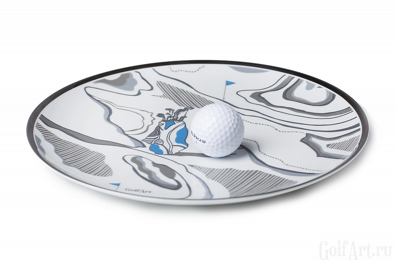 Фарфоровая тарелка "Клюшки" подарок гольфисту, тематичный гольф-сувенир; GolfArt