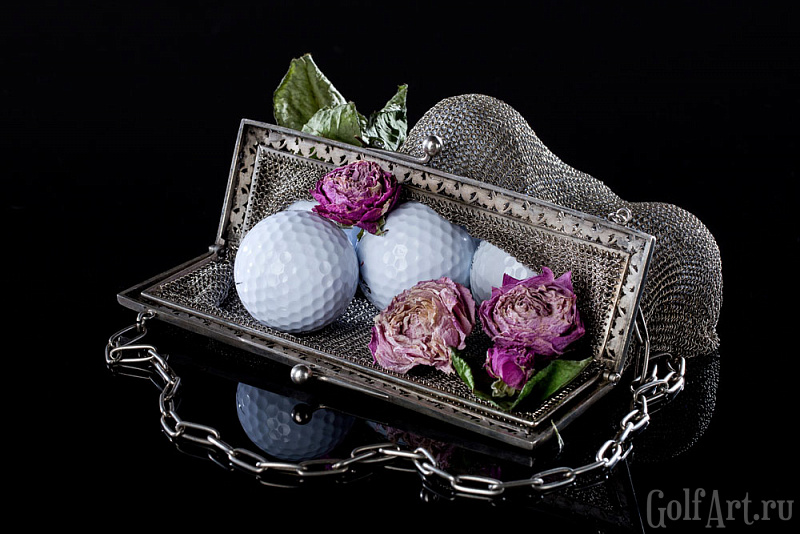 Фотография «Женский тур - инсталляция с цветами» фотография из цикла В мире гольфа, для художественного оформления гольф-клуба/кабинета/офиса; GolfArt