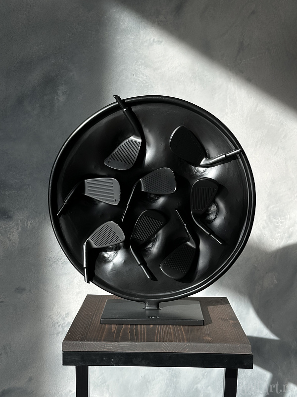 Арт-объект Путь к победе: следы игры. подарок для гольфистов, приз на гольф-турнир, для оформления гольф-клуба; GolfArt