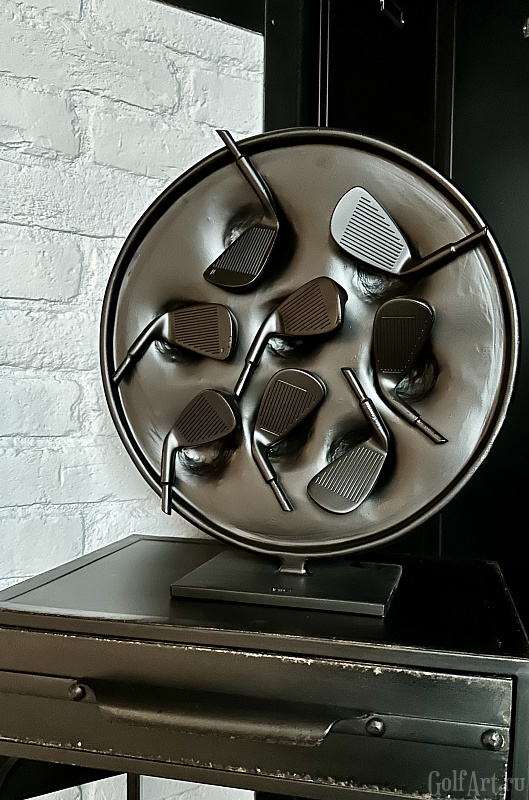 Арт-объект Путь к победе: следы игры. подарок для гольфистов, приз на гольф-турнир, для оформления гольф-клуба; GolfArt