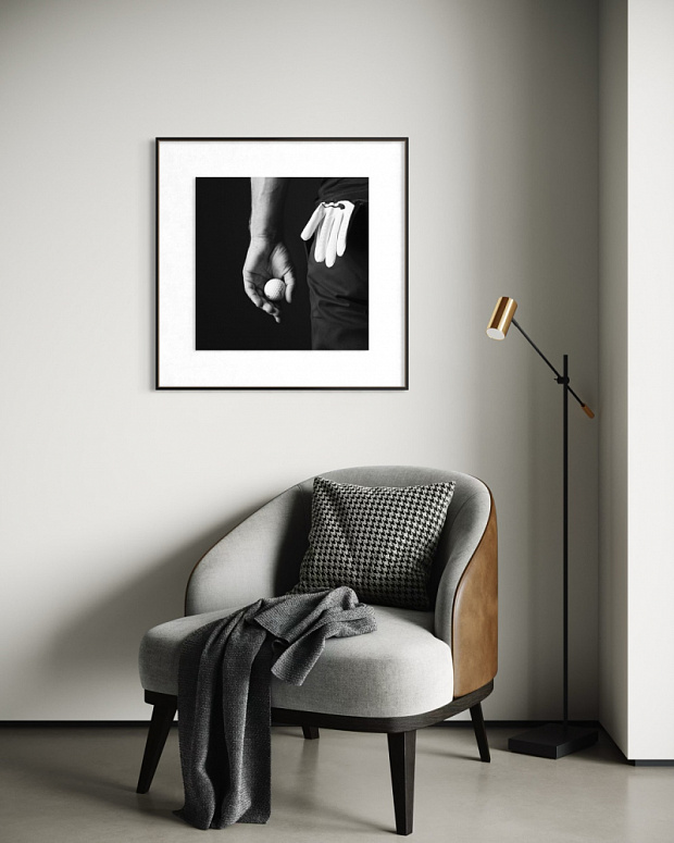 Фотография «В надежных руках» фотография из цикла Black and White, для художественного оформления гольф-клуба/кабинета/офиса; GolfArt